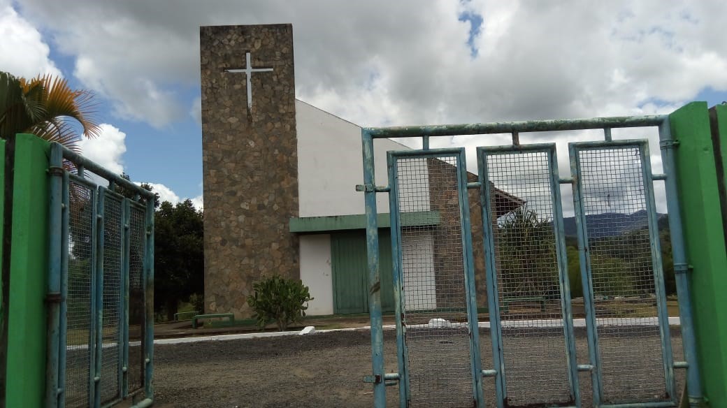Camacã: Prefeitura finaliza limpeza no Cemitério da Cidade para o dia de Finados